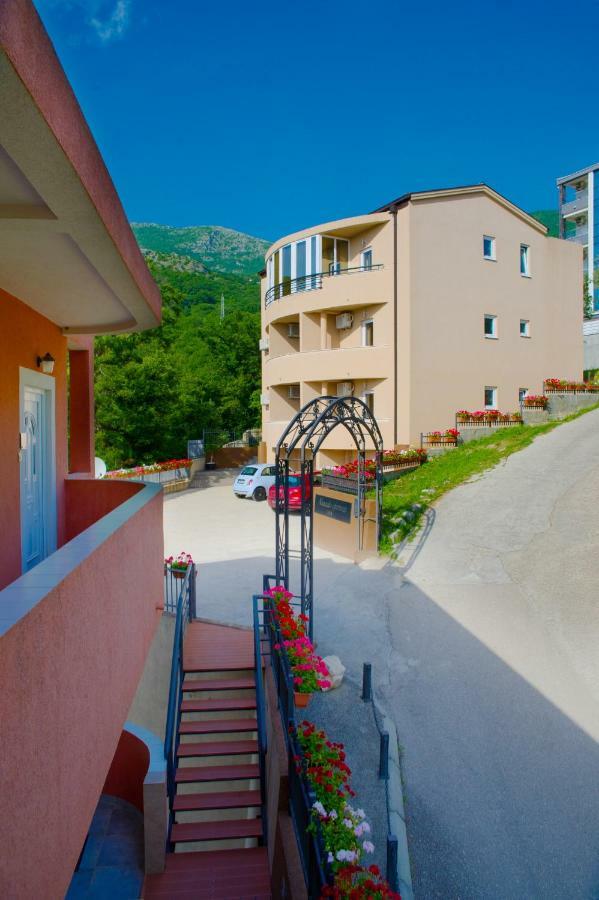 Alessandra Apartments Sveti Stefan Esterno foto